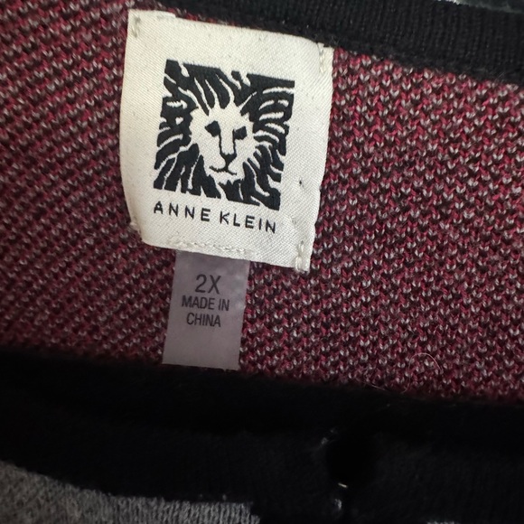 Anne Klein Black and Red Knit Sweater - Picture 2 of 4